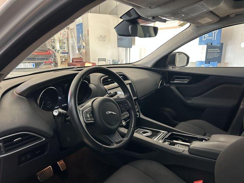 Jaguar F-Pace 2.0D 180cv PURE