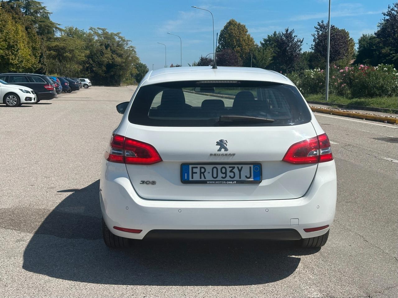 Peugeot 308 BlueHDi 130 S&S EAT8 SW Business