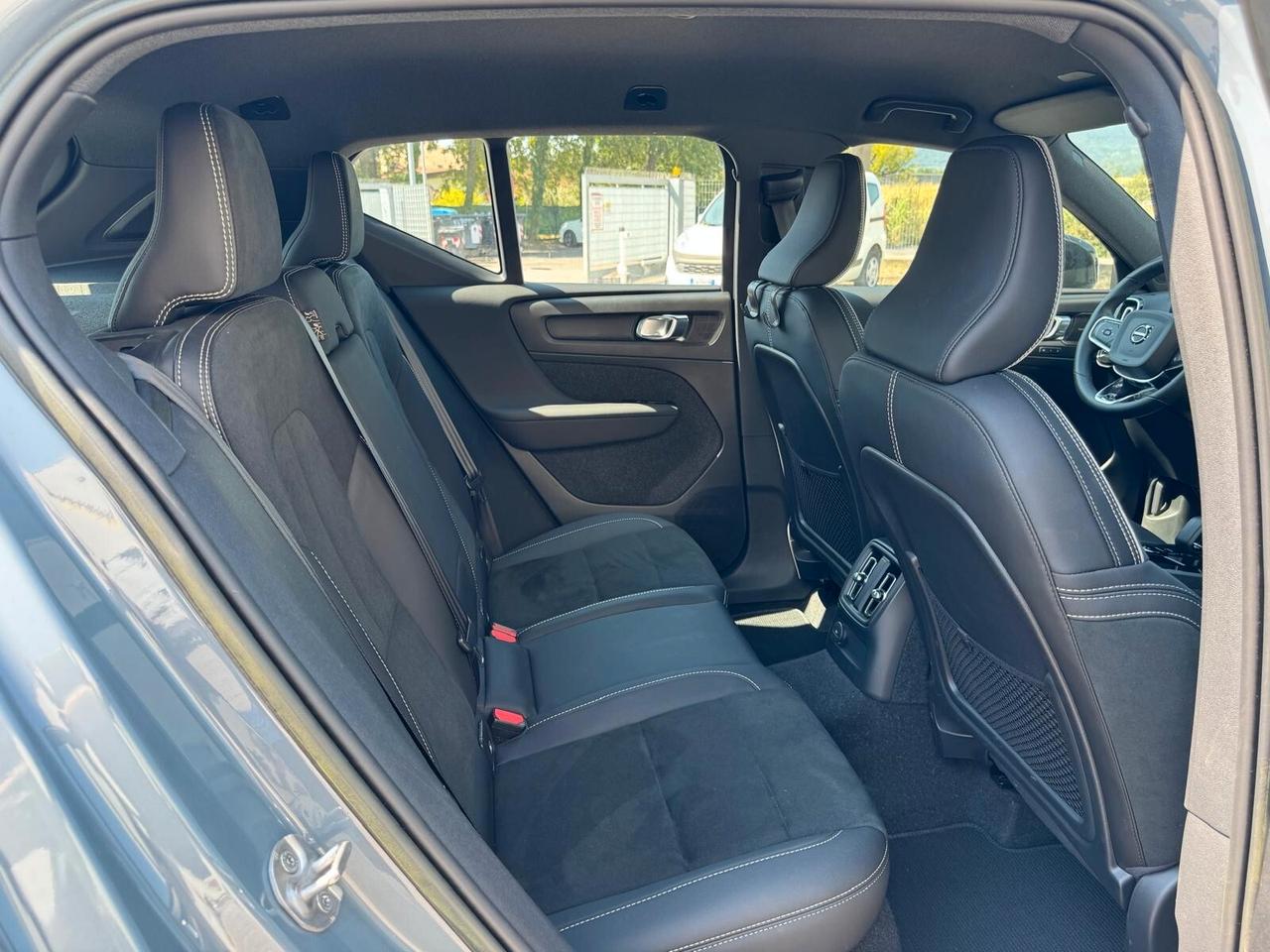 Volvo XC40 T5 Recharge Plug-in Hybrid automatico Plus Dark