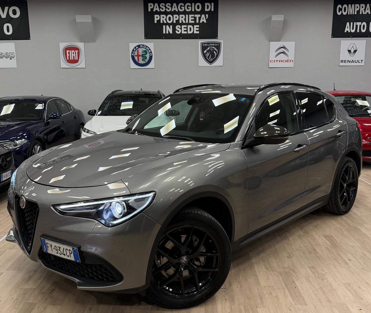 Alfa Romeo Stelvio 2.0 Turbo 200 CV AT8 Q4 B-Tech