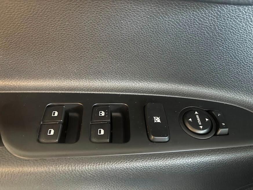 Kia Stonic 1.0 T-GDi 100 CV MHEV NEOPATENTATI