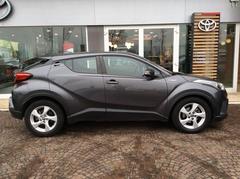 Toyota C-HR 1.8 Hybrid E-CVT Active