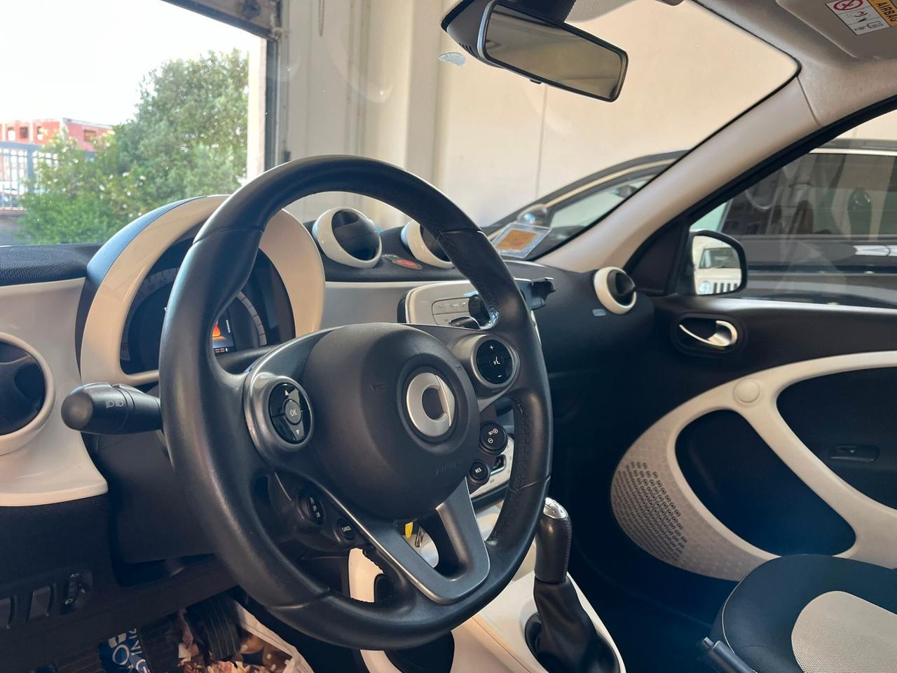 Smart ForFour 70 1.0 Passion 2015