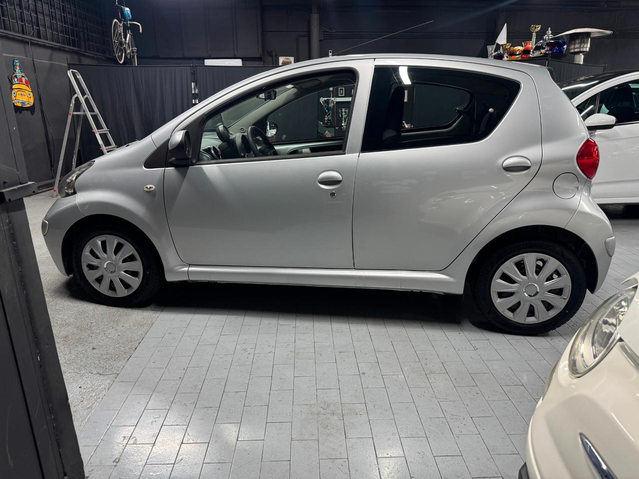 Toyota Aygo 1.0 12V VVT-i 5 porte Sol Neopatentati