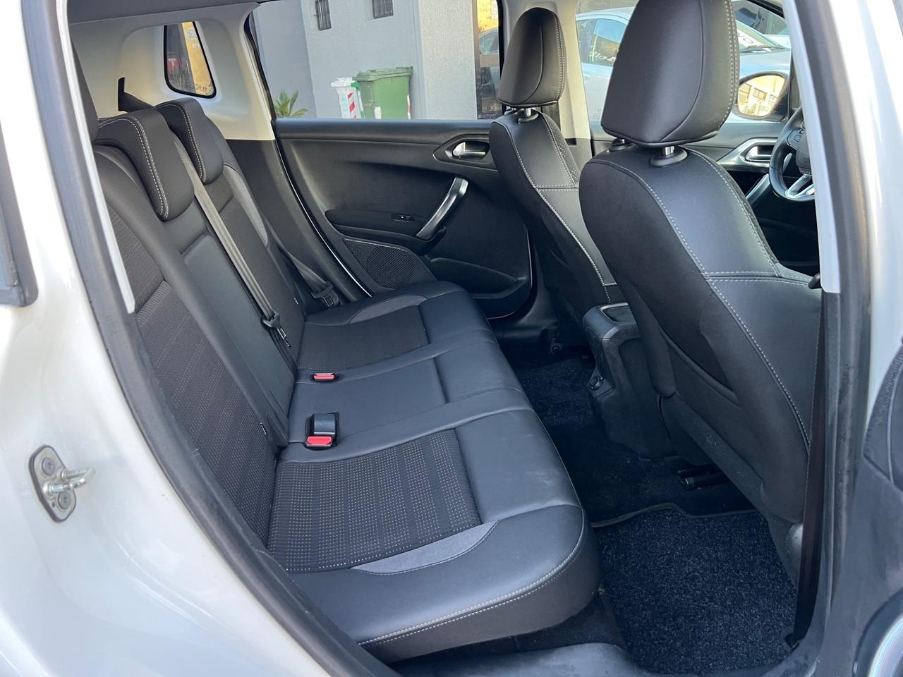 Peugeot 2008 BlueHDi 100 S&S Allure