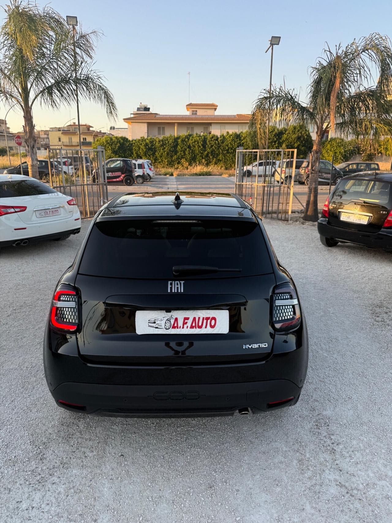 Fiat 600 Hybrid 110 CV DCT MHEV La Prima