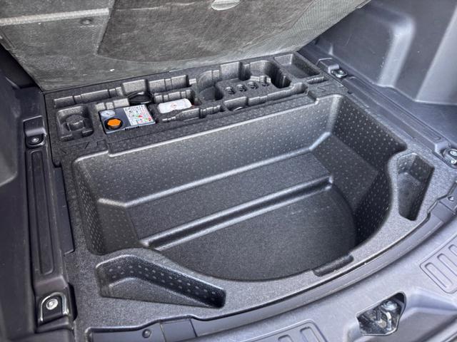 LAND ROVER Discovery Sport 2.0D I4 HYBRID 150 CV AWD AUTO S+PACK BLACK