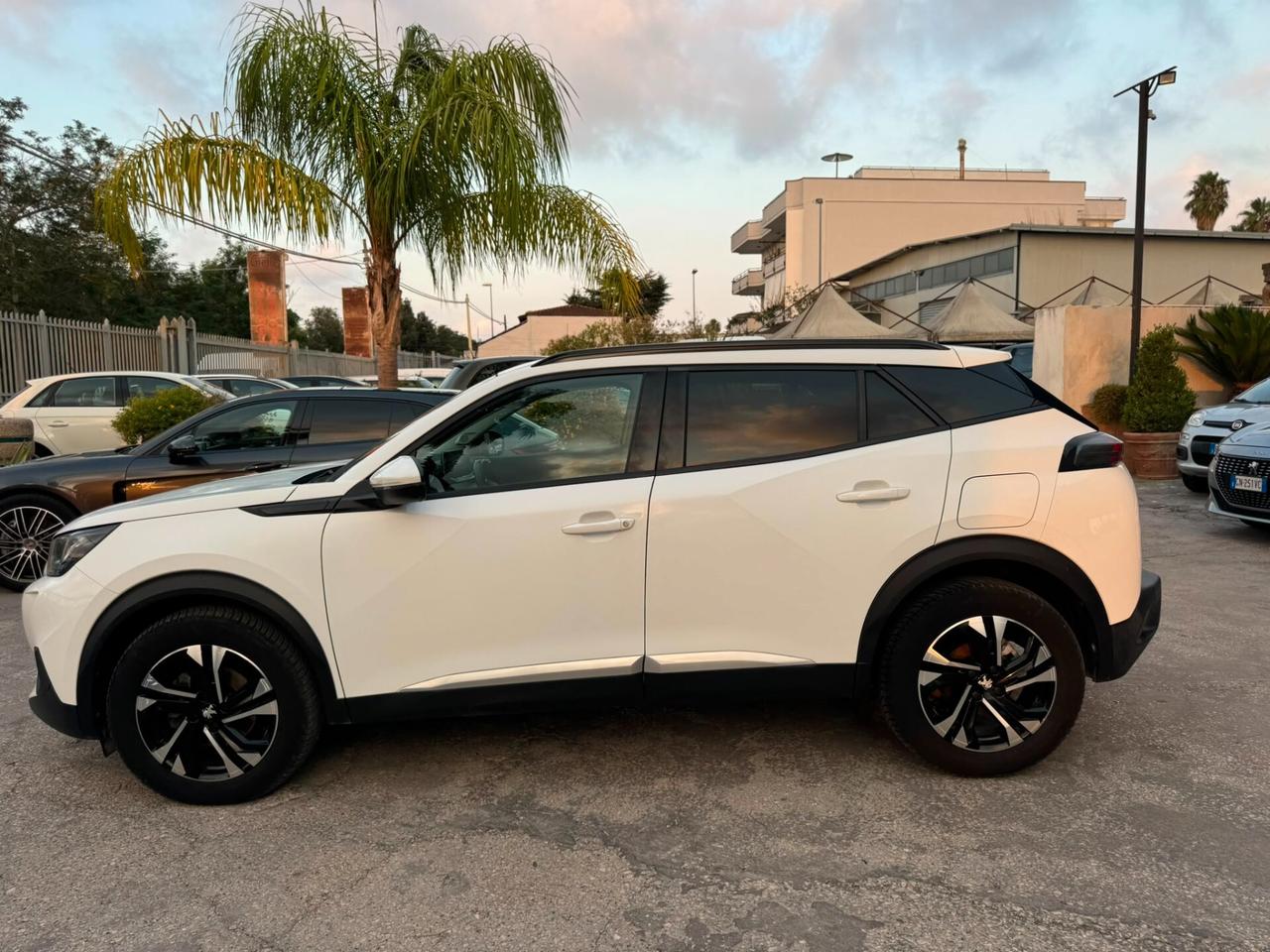 Peugeot 2008 BlueHDi 110 S&S Allure Pack