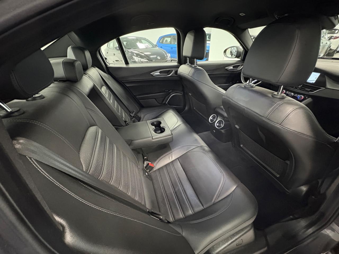 Alfa Romeo Giulia 2.0 280CV AWD Q4 VELOCE