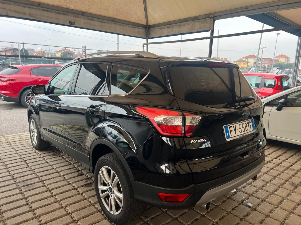 Ford Kuga 1.5 TDCI 120 CV S&S 2WD Business