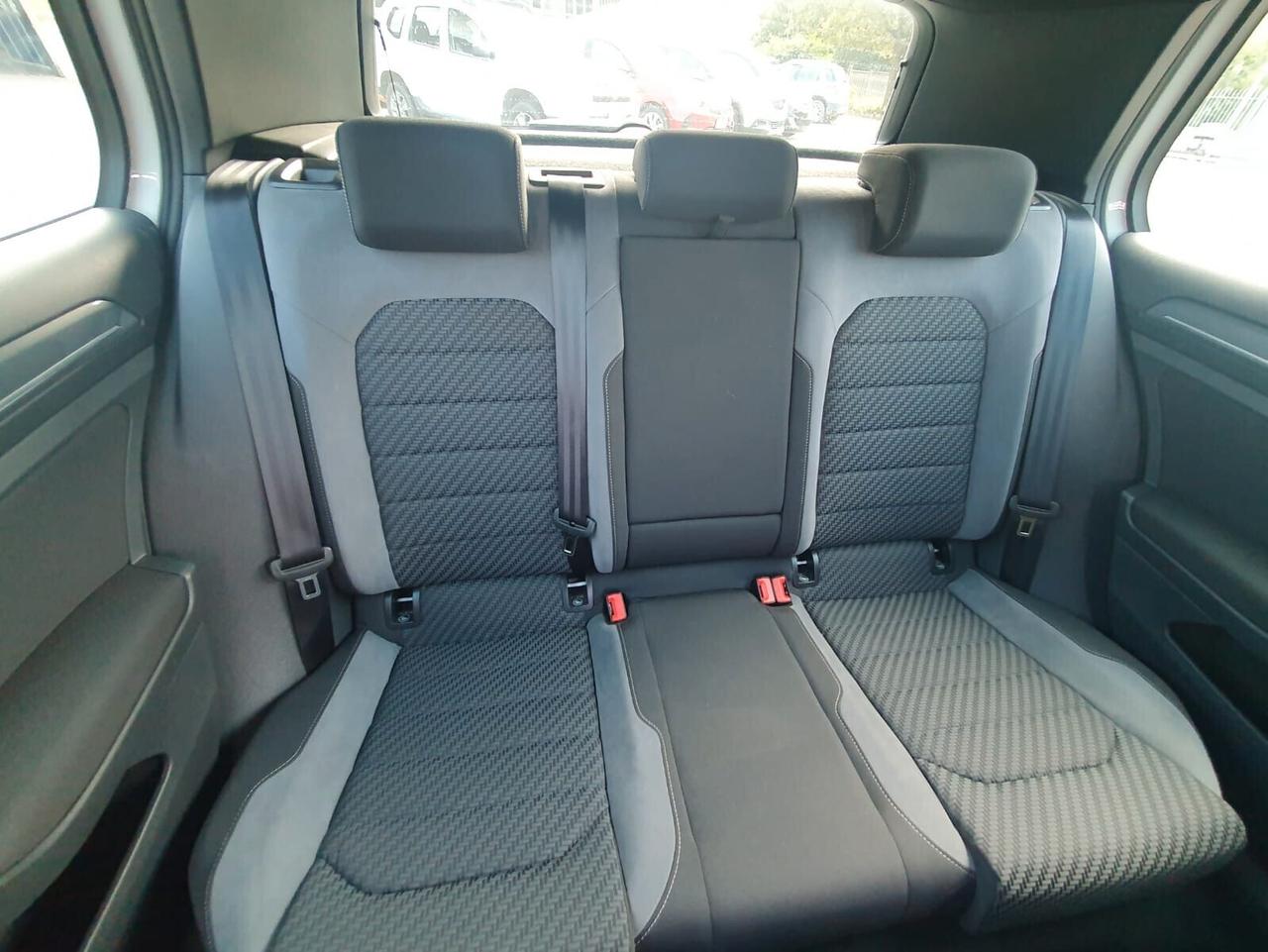 Volkswagen Golf VOLKSWAGEN GOLF 1.6 TDI 115Cv EXSECUTIVE R-LINE BLUE MOTION