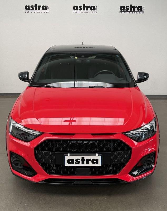 Audi A1 citycarver 35 TFSI Identity Contrast