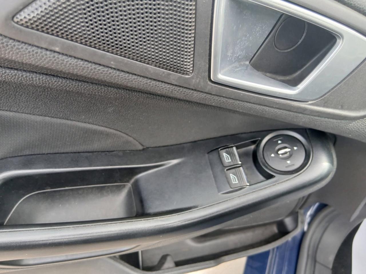 Ford Fiesta 1.4 5p. Bz.- GPL Titanium