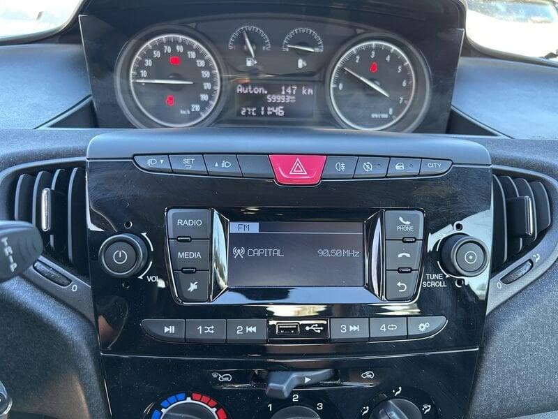 Lancia Ypsilon III 2015 1.0 hybrid Silver s&s 70cv