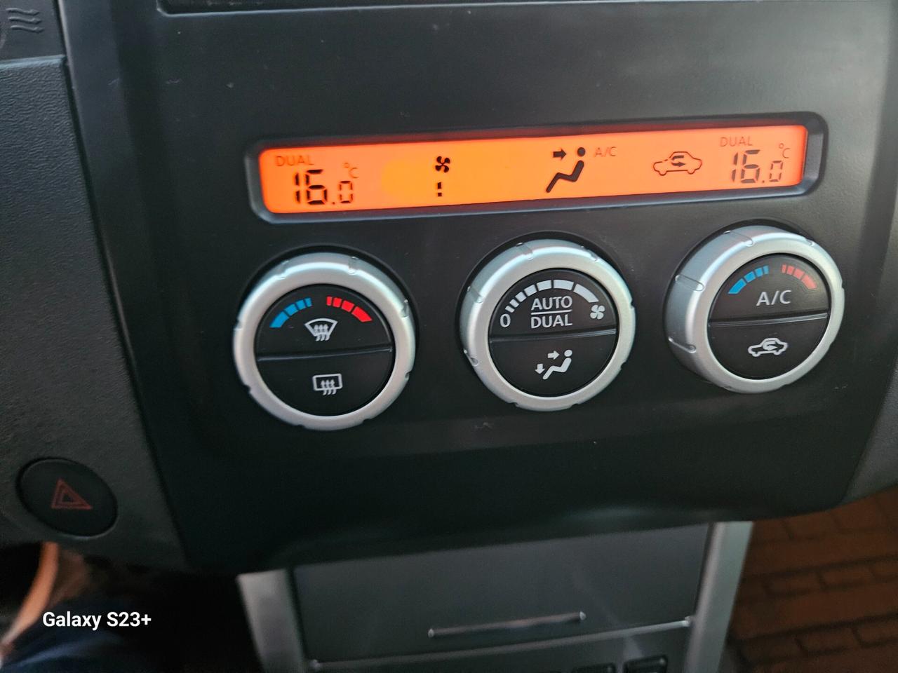 Nissan Navara 2.5 dCi 190CV 4 porte Double Cab Sport