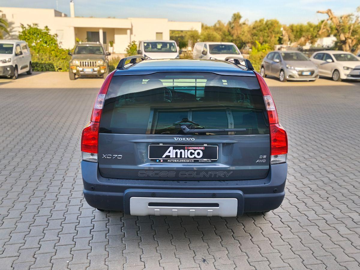 VOLVO XC70 2.4 D5 20V AWD Summum Solo 130.000km