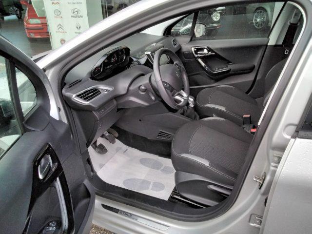 PEUGEOT 208 VTi Style 82cv