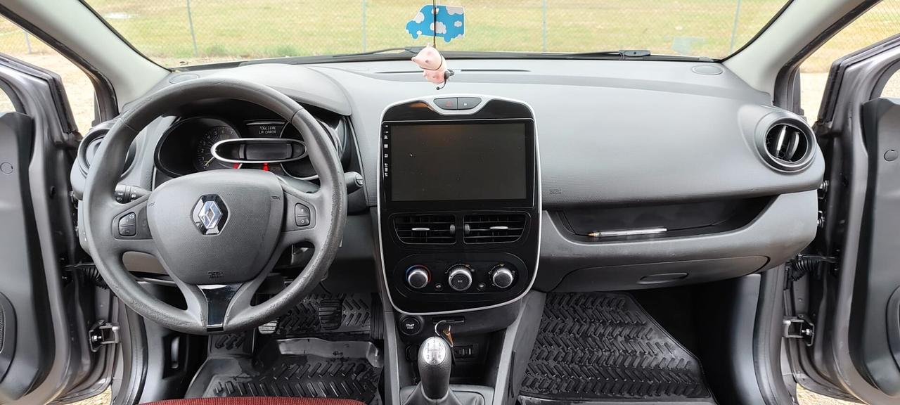 Renault Clio 1.2 75CV 5 porte Costume National