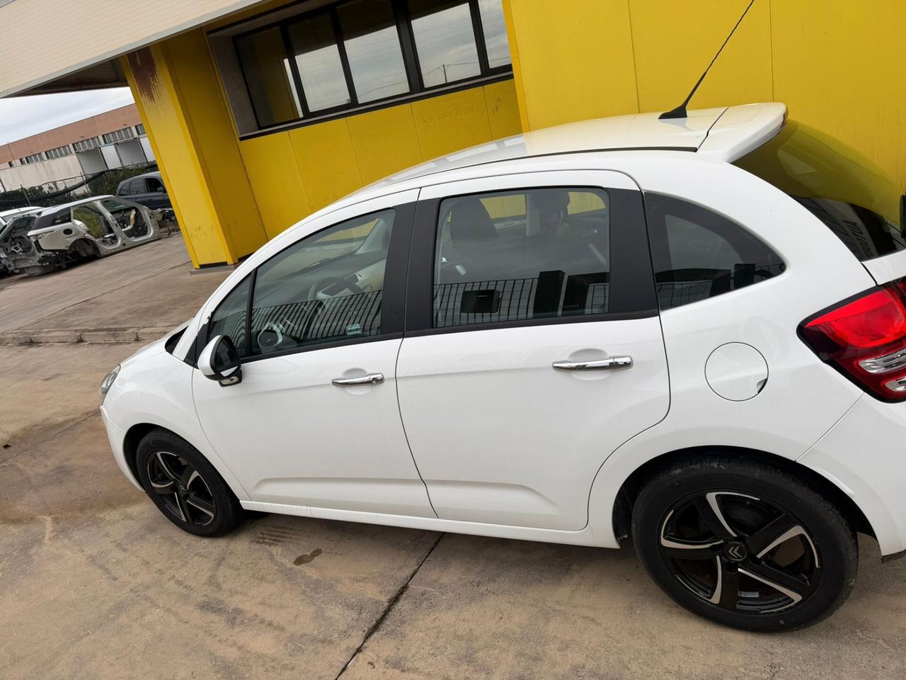 NEOPATENTATI Citroen C3 FINANZIABILE permute