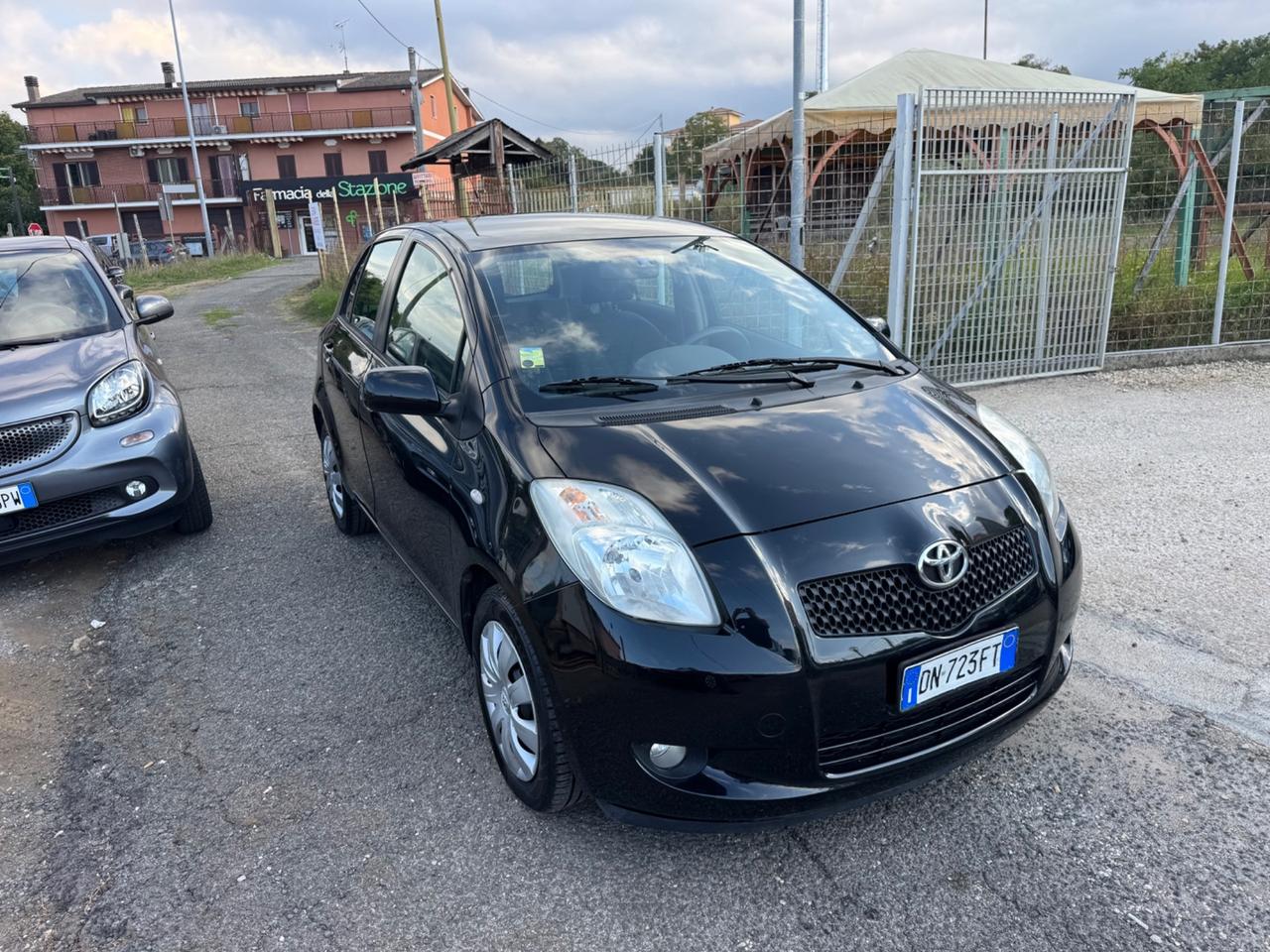 Toyota Yaris 1.3 5 porte Sol NEOPATENTATI