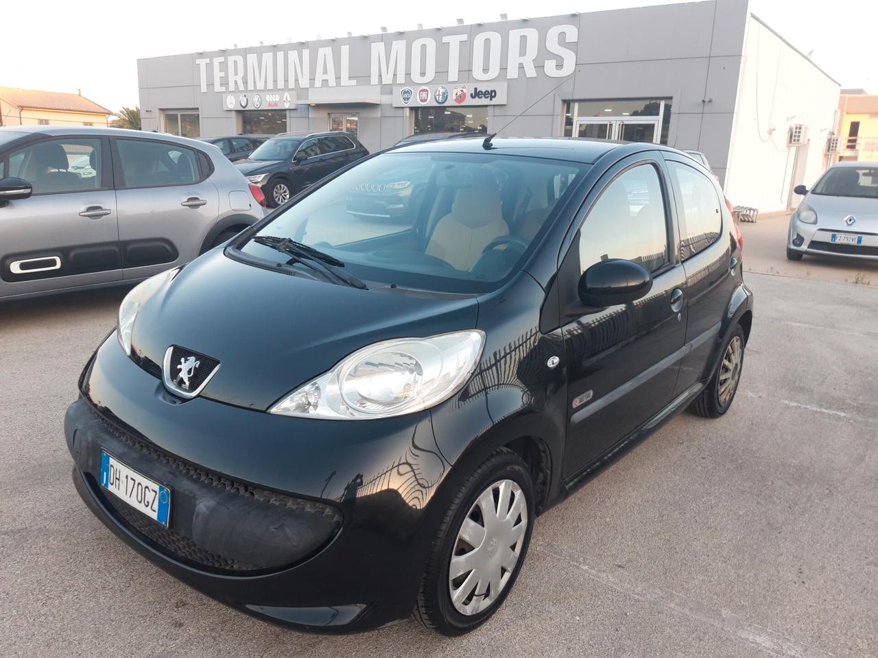 Peugeot 107 1.0 68CV 5p. Plaisir