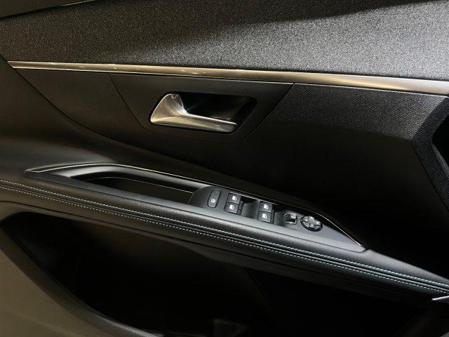 PEUGEOT 5008 BlueHDi 130 S&S EAT8 Allure Pack da?259,00 mensili