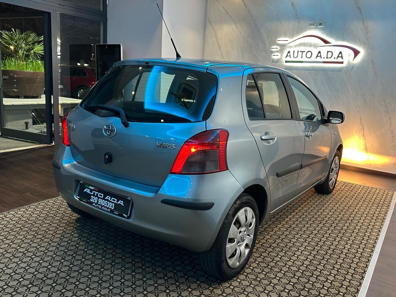 Toyota Yaris 1.0 5 porte Sol