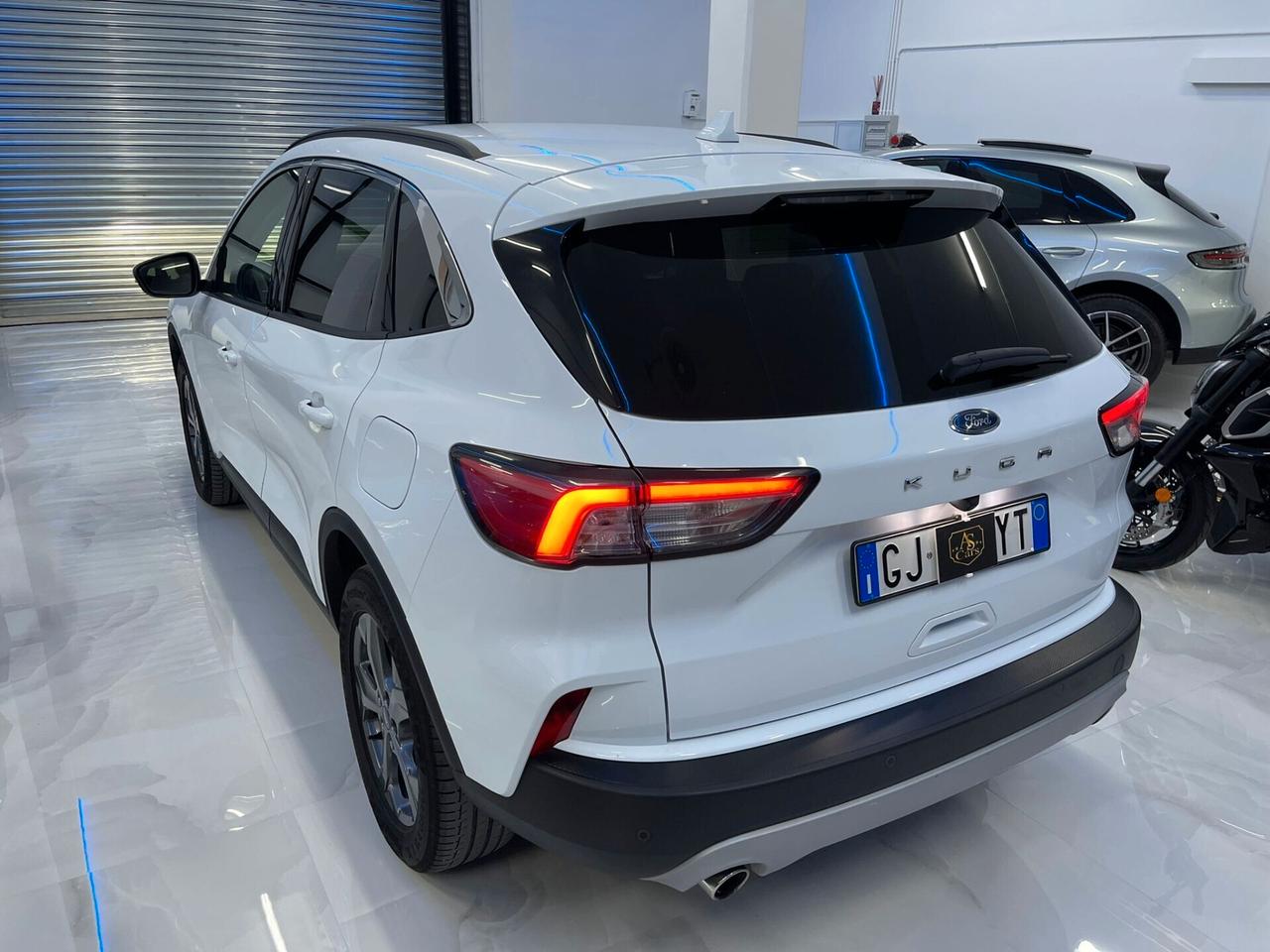 Ford Kuga 2.0 EcoBlue 150 CV aut. AWD Titanium Business