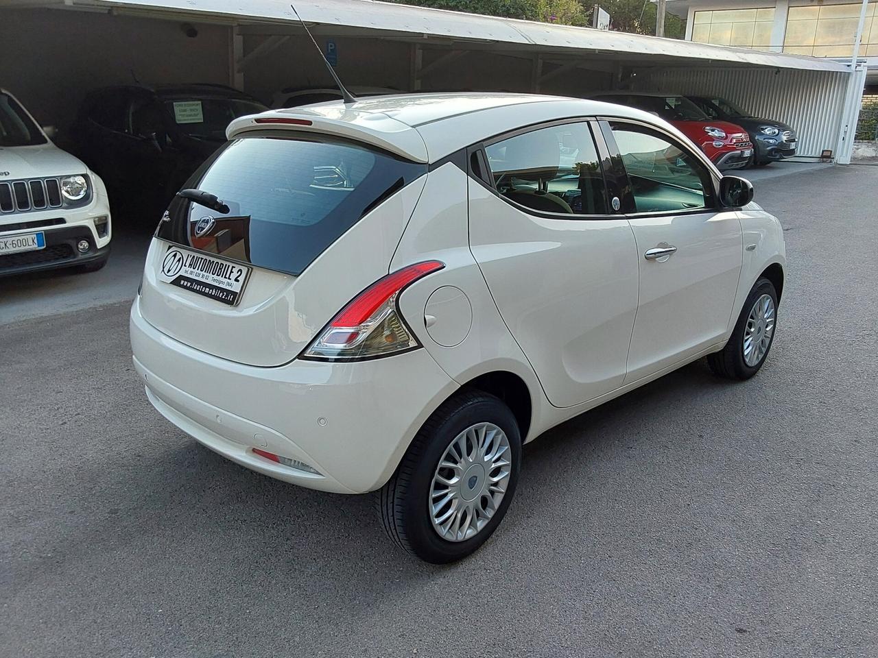 Lancia Ypsilon 0.9 TwinAir 85 CV Metano Ecochic Gold