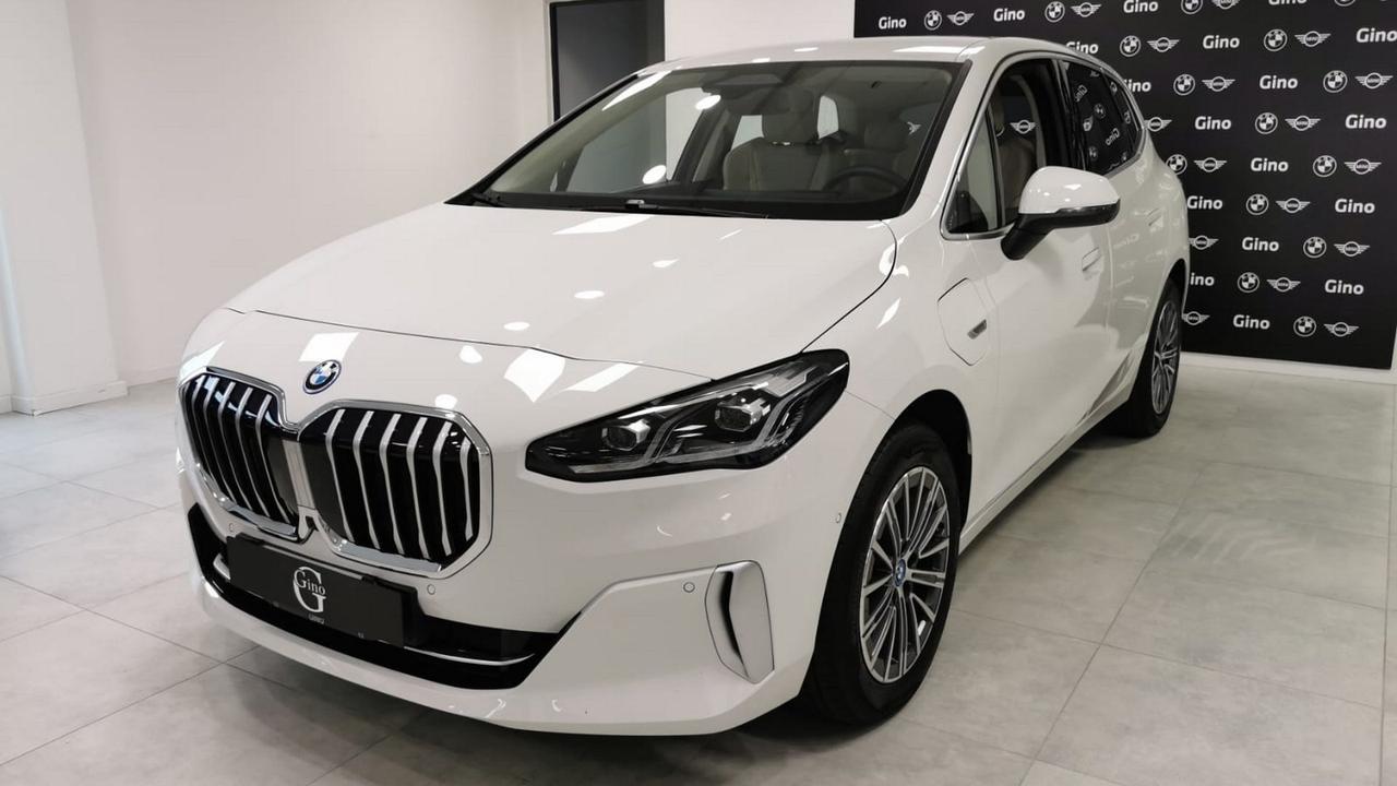 BMW Serie 2 U06 Active Tourer - 225e Active Tourer xdrive Luxury auto