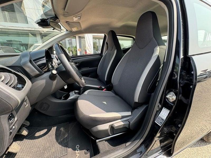 Toyota Aygo Connect 1.0 VVT-i 72 CV 5 porte x-fun