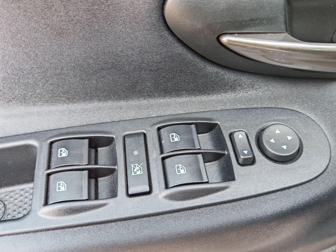 Lancia Ypsilon 1.2 69 CV 5 porte S&S Gold