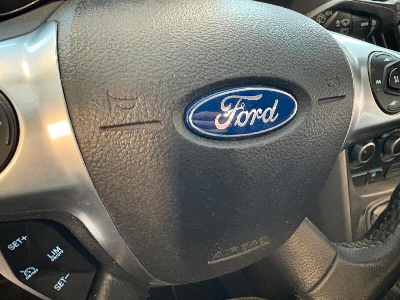 Ford Kuga PLUS 2.0 TDCI 140 CV 2WD 6mt