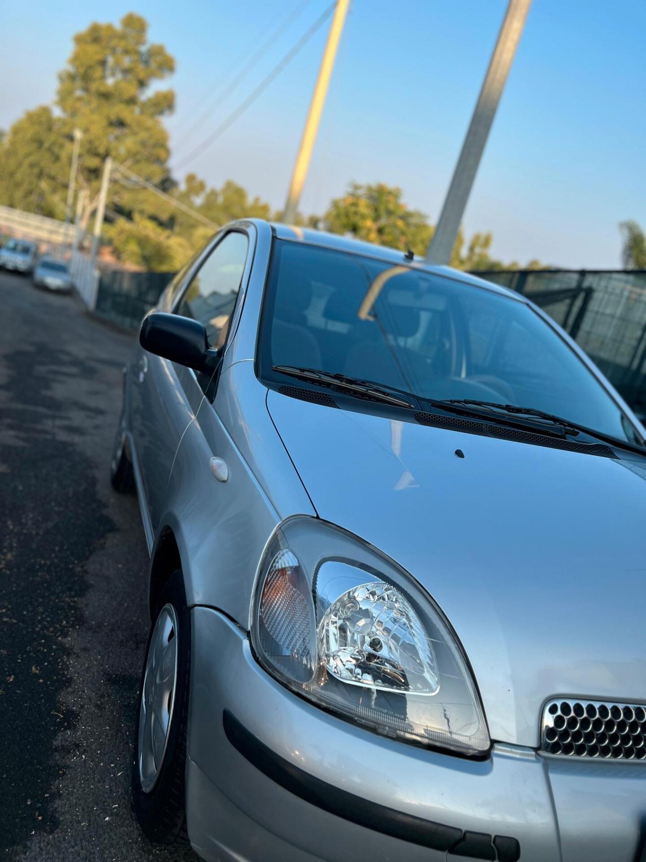 Toyota Yaris Verso 1.3i 16V cat Sol