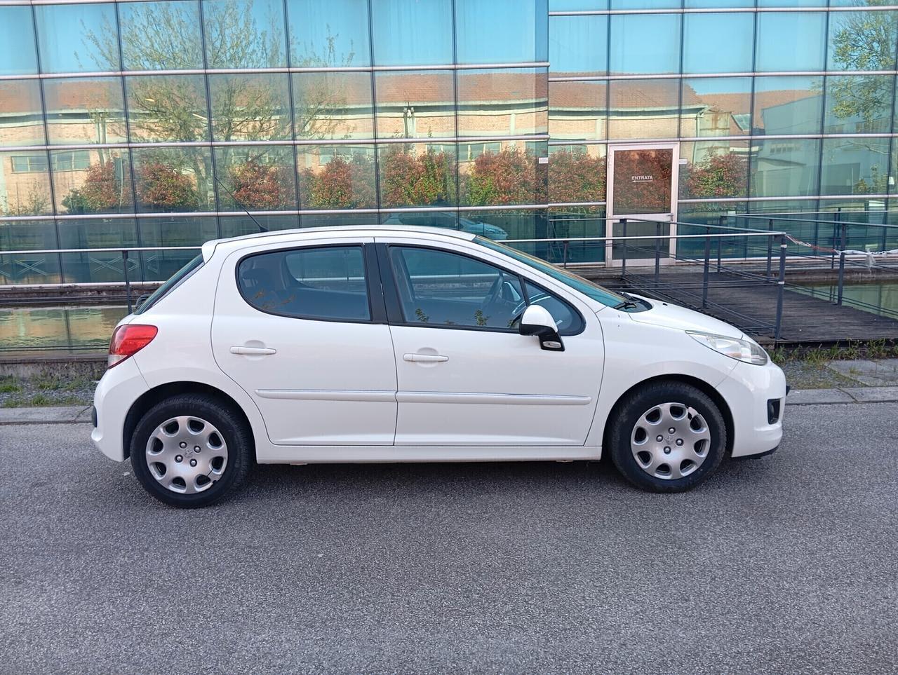 Peugeot 207 1.4 HDi 70CV 5P. Energie