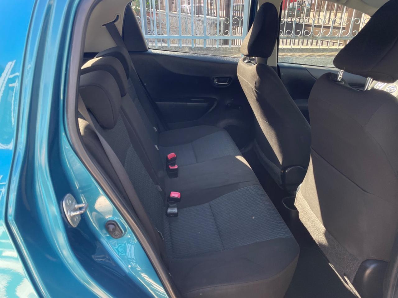 Toyota Yaris 1.0 5 porte