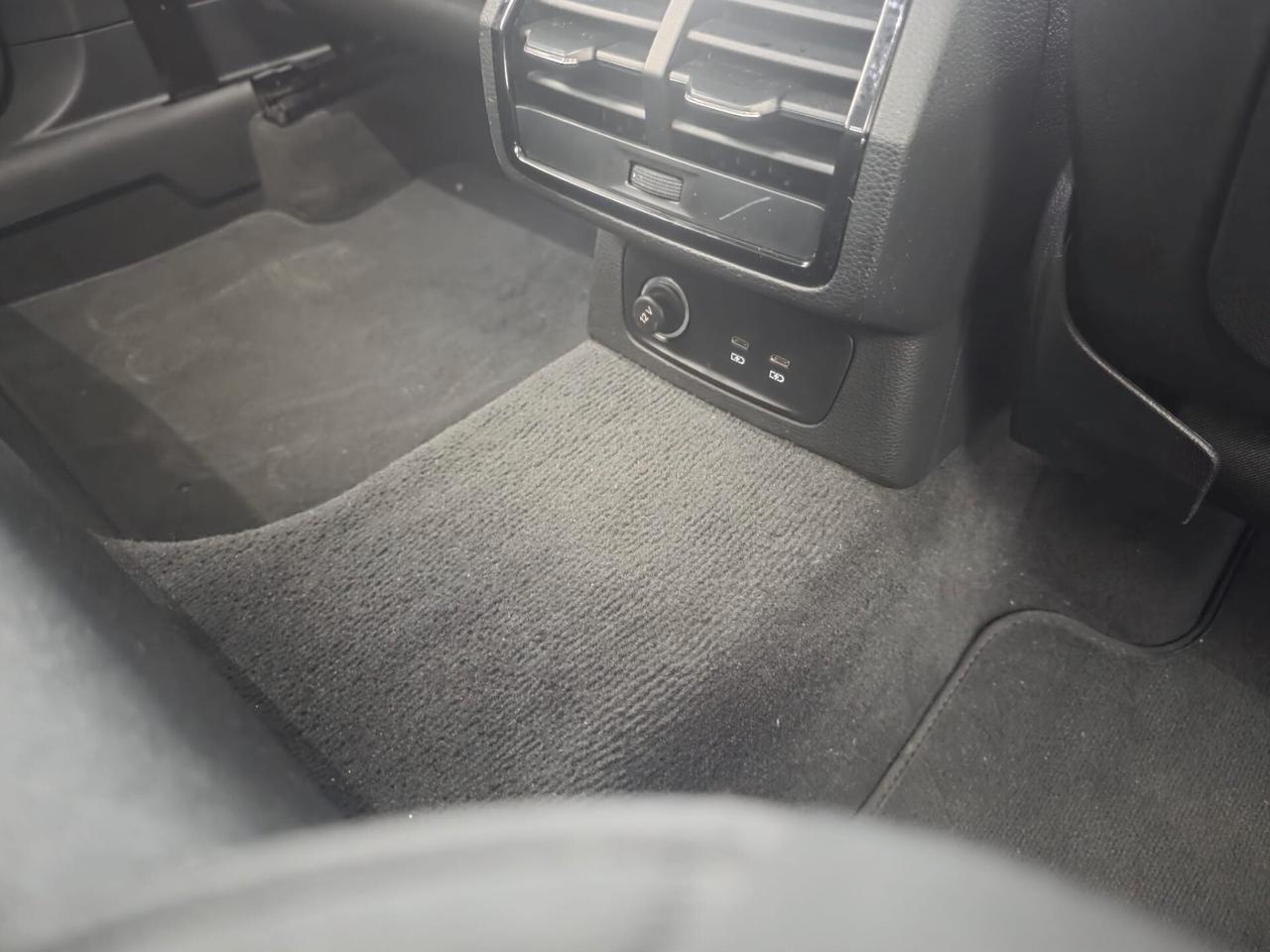 Audi Q3 35 TDI Business Advanced