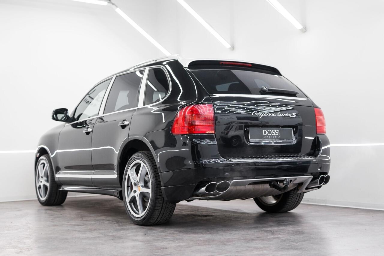 Porsche Cayenne 4.5 cat Turbo ASI
