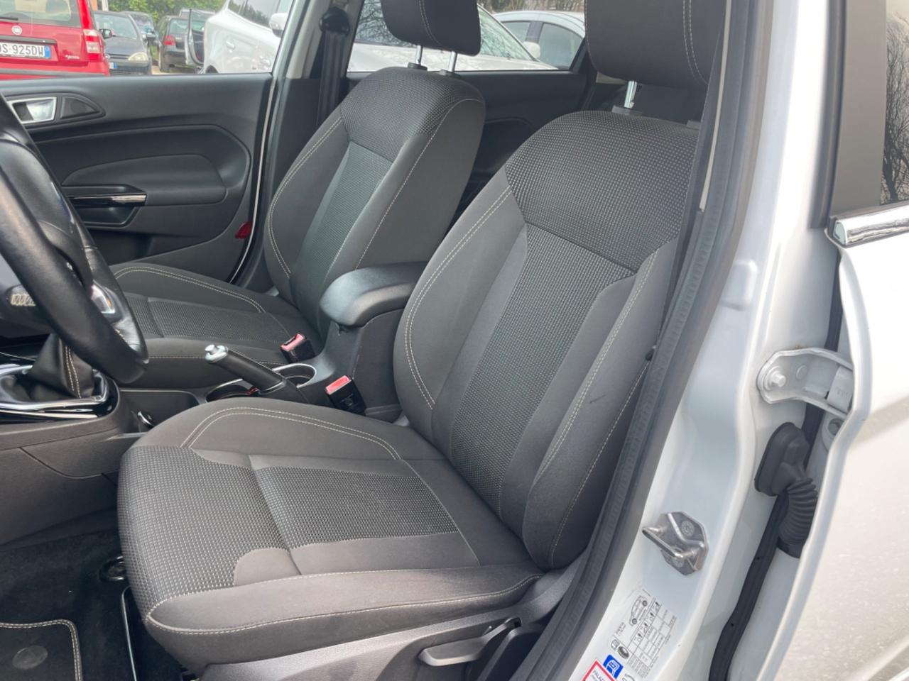 Ford Fiesta 1.5 TDCi 75CV 5 porte Titanium