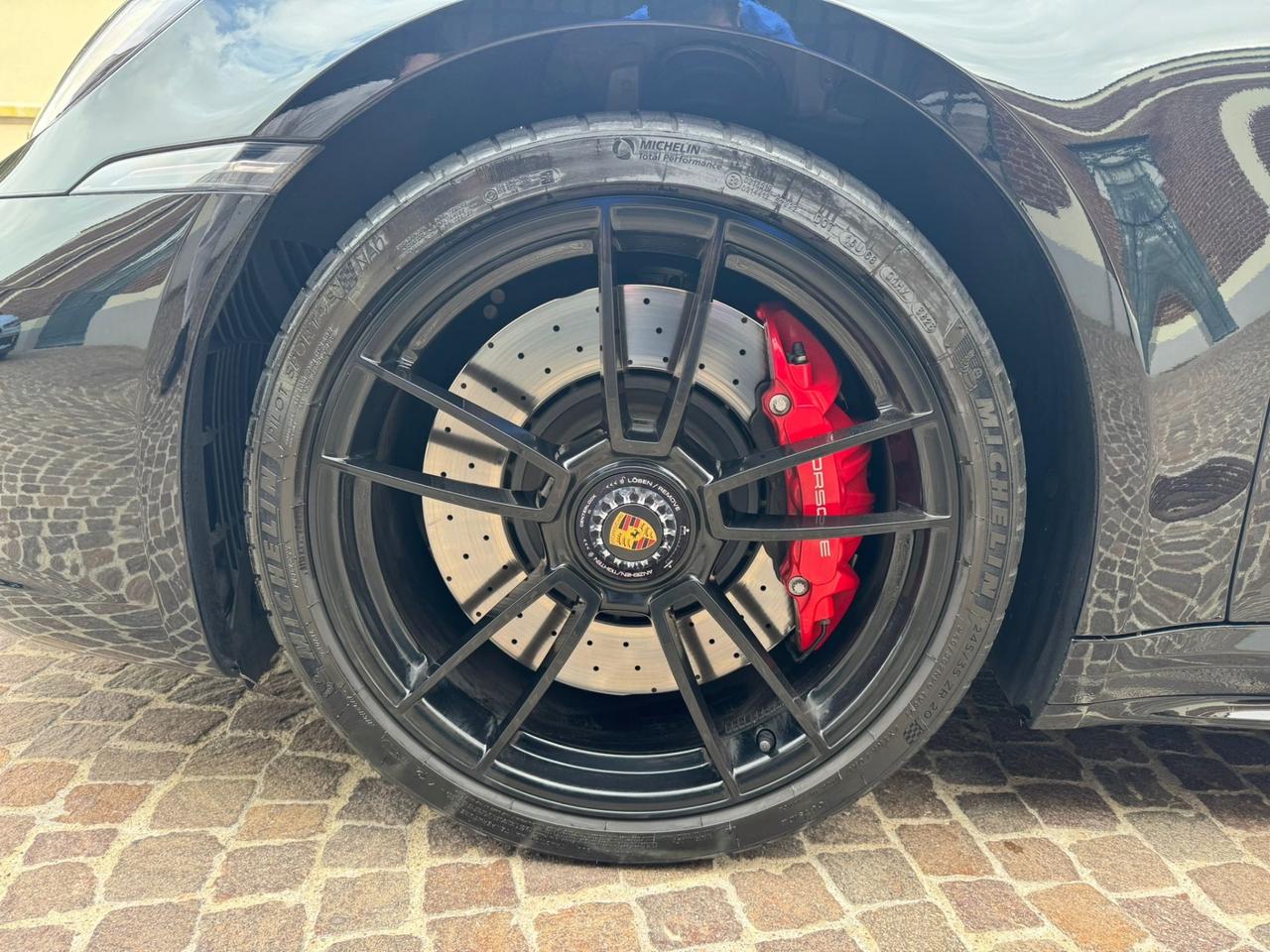Porsche 911 Carrera 2 GTS