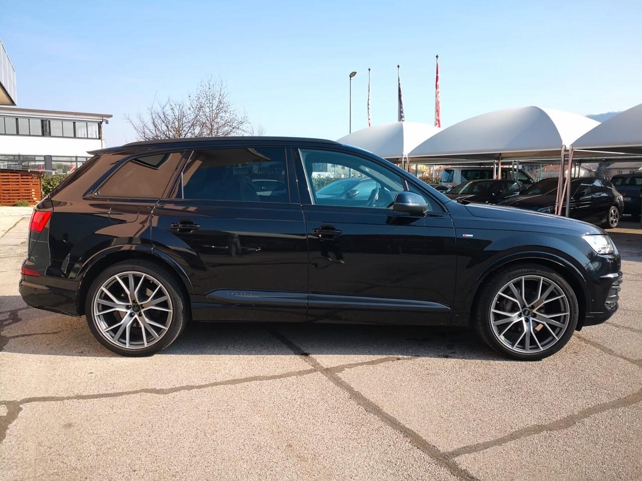 Audi Q7 3.0 TDI 218 CV quattro tiptronic S LINE ***TETTO***