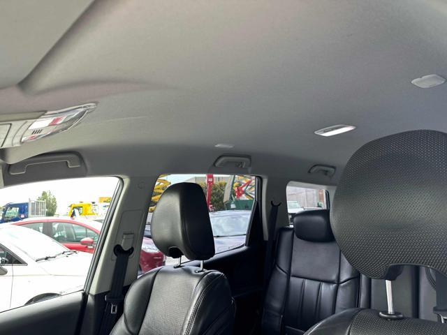 MAHINDRA XUV500 2.2 16V AWD W8 4x4