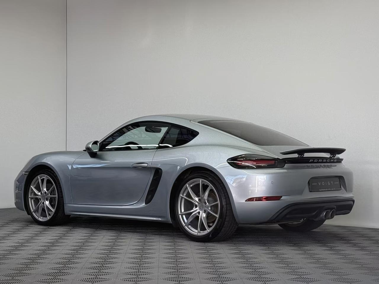 Porsche Cayman 718 2.0 300cv, navi, CarPlay