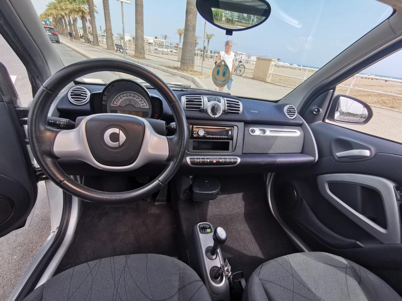 Smart ForTwo 1000 52 kW MHD coupé passion 2011