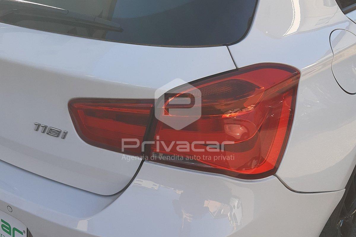 BMW 118i 5p. Business Advantage