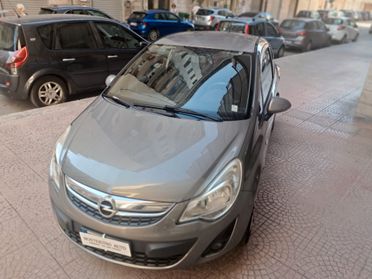 Opel Corsa 1.2 GPL-NEOPATENTATI-(2012)-Euri 4350