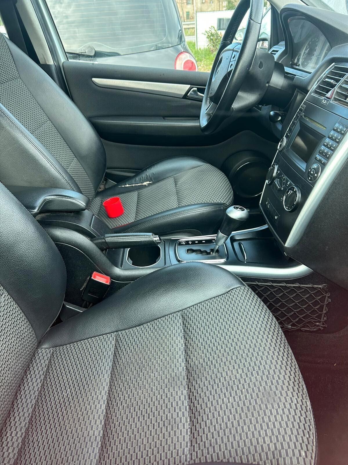 Mercedes-benz B 200 CDI Premium automatica ok neo patentati