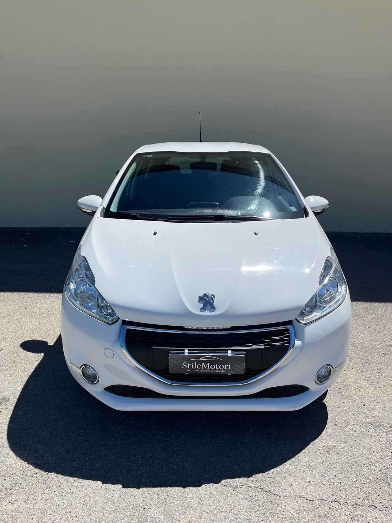 Peugeot 208 1.2 VTi 82 CV 5 porte Access