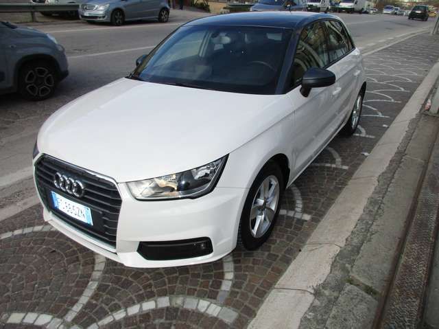 Audi A1 Sportback 1.4 tdi Attraction s-tronic full opt