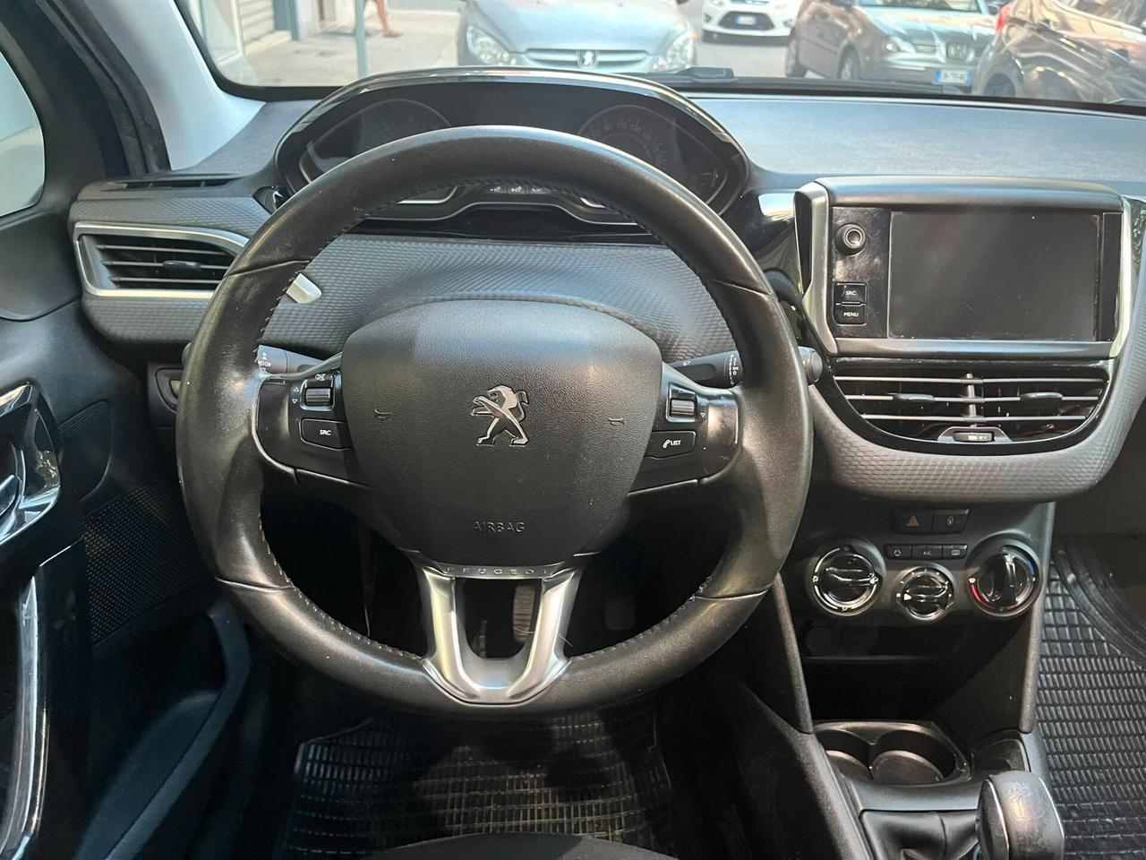 Peugeot 208 BlueHDi 75 5 porte Allure